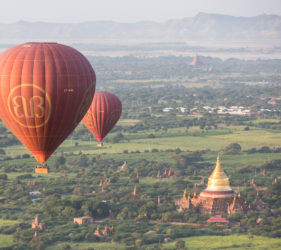 globos sobre templos Myanmar